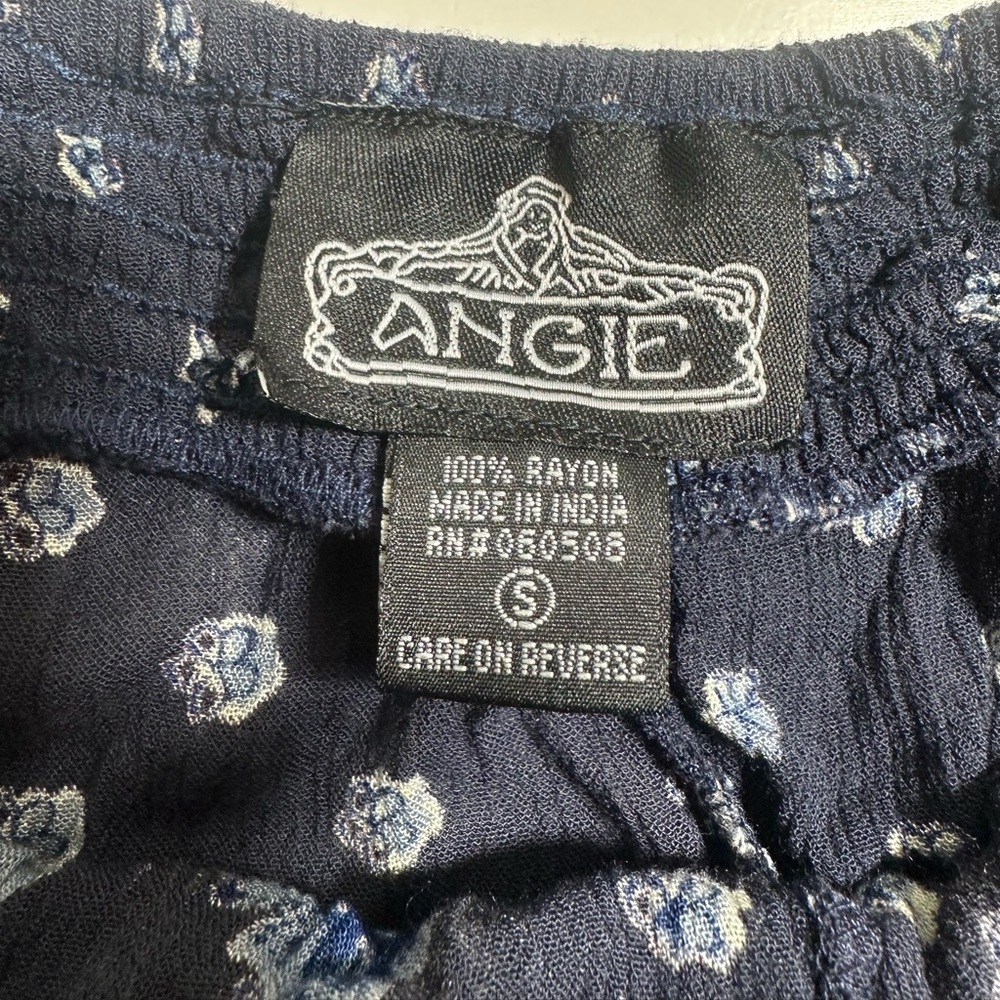 Angie Shorts - Picture 3 of 4